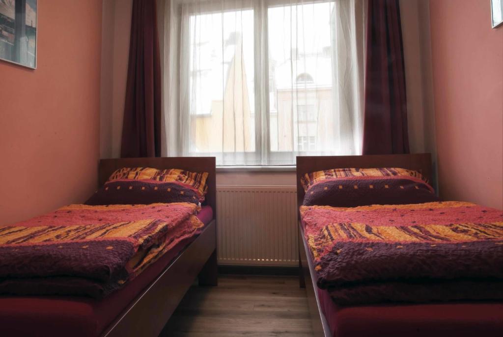 Penzion U Vinoteky Nymburk Exteriör bild
